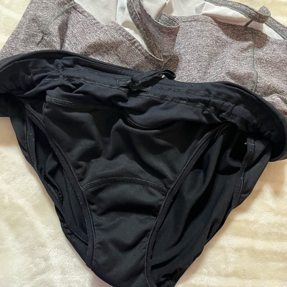 lululemon athletica Black and Gray Athletic Shorts Women 8 - Picture 6 of 8